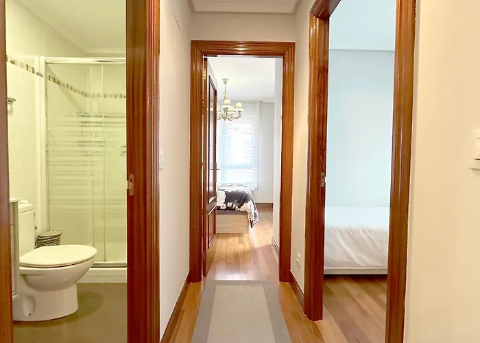 Apartamento Con Gran Terraza En El Centro * קסטרו אורדיאלס