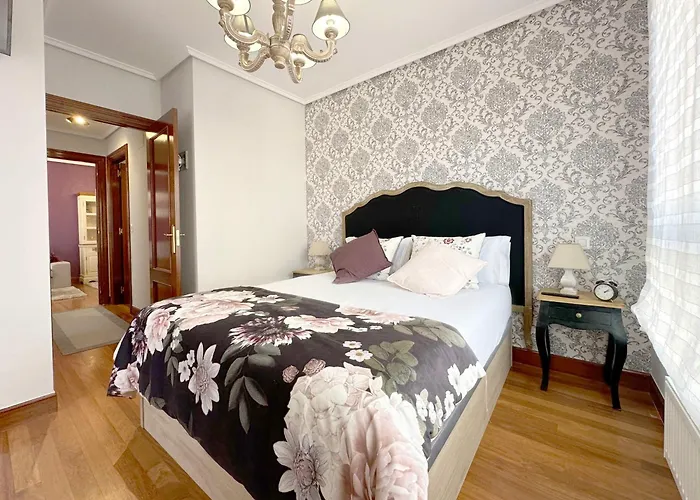 Apartamento Con Gran Terraza En El Centro קסטרו אורדיאלס